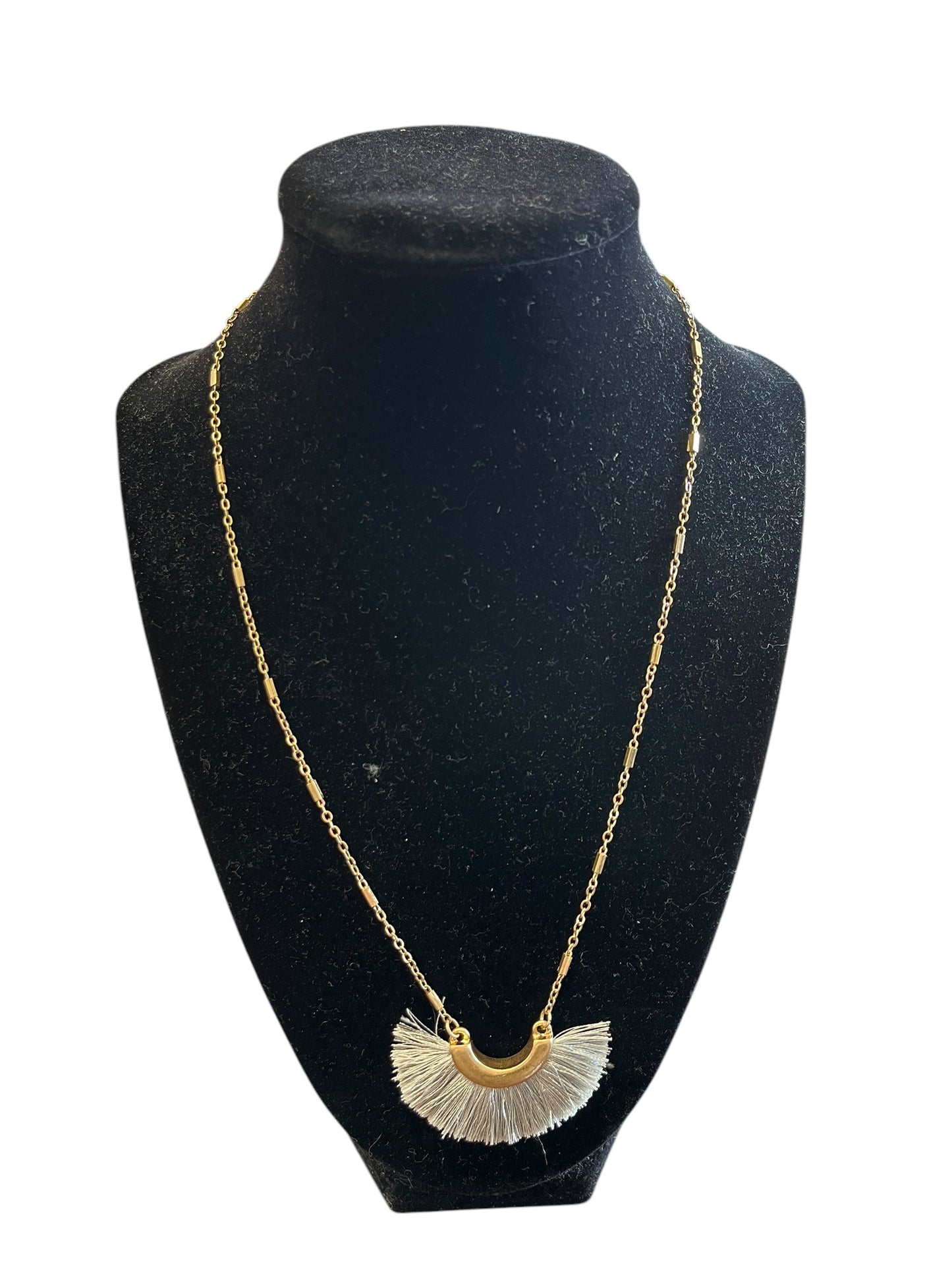 Gray Ethyl & Myrtle Necklace