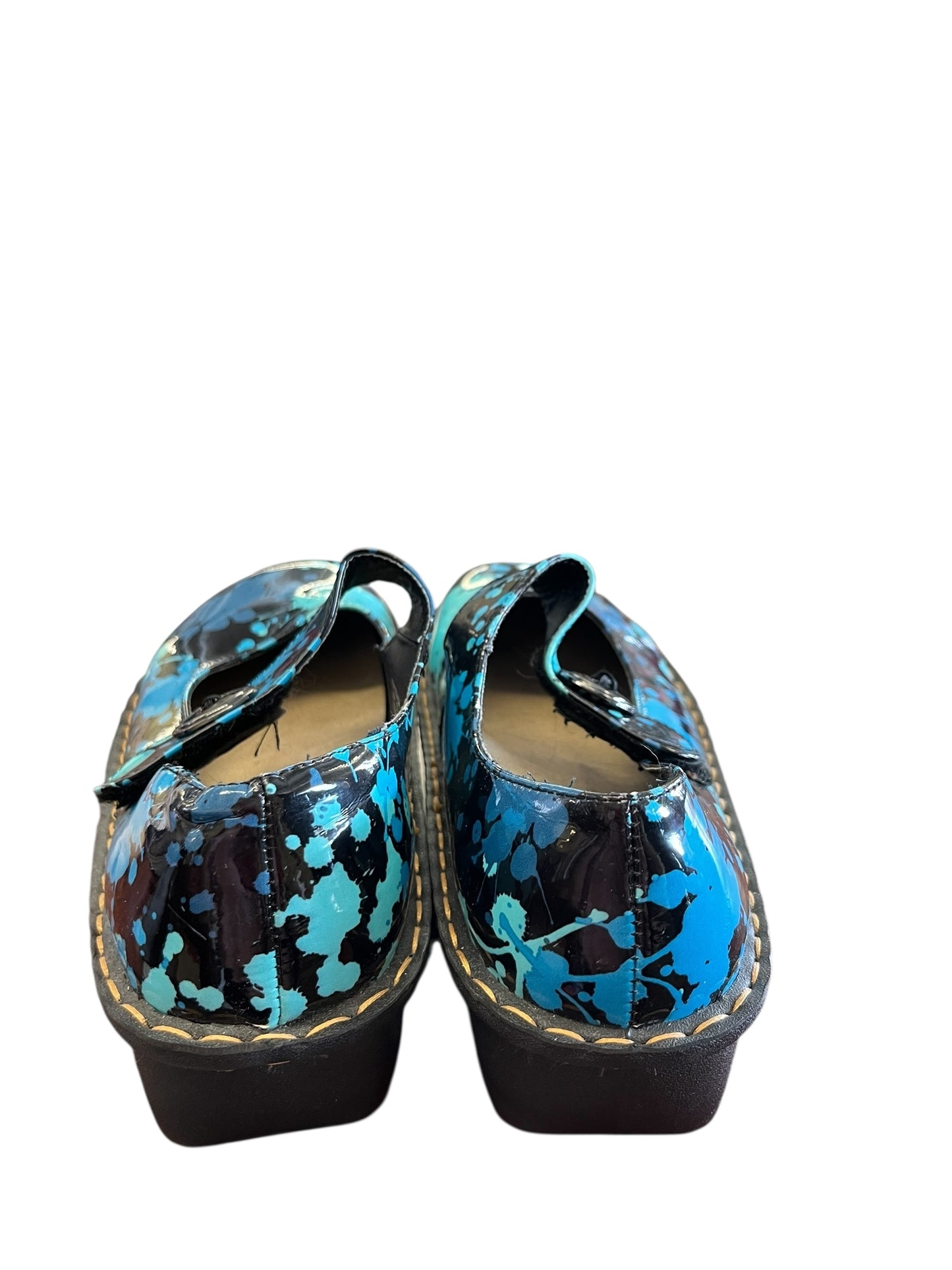 blue floral Savvy Sneakers, 8