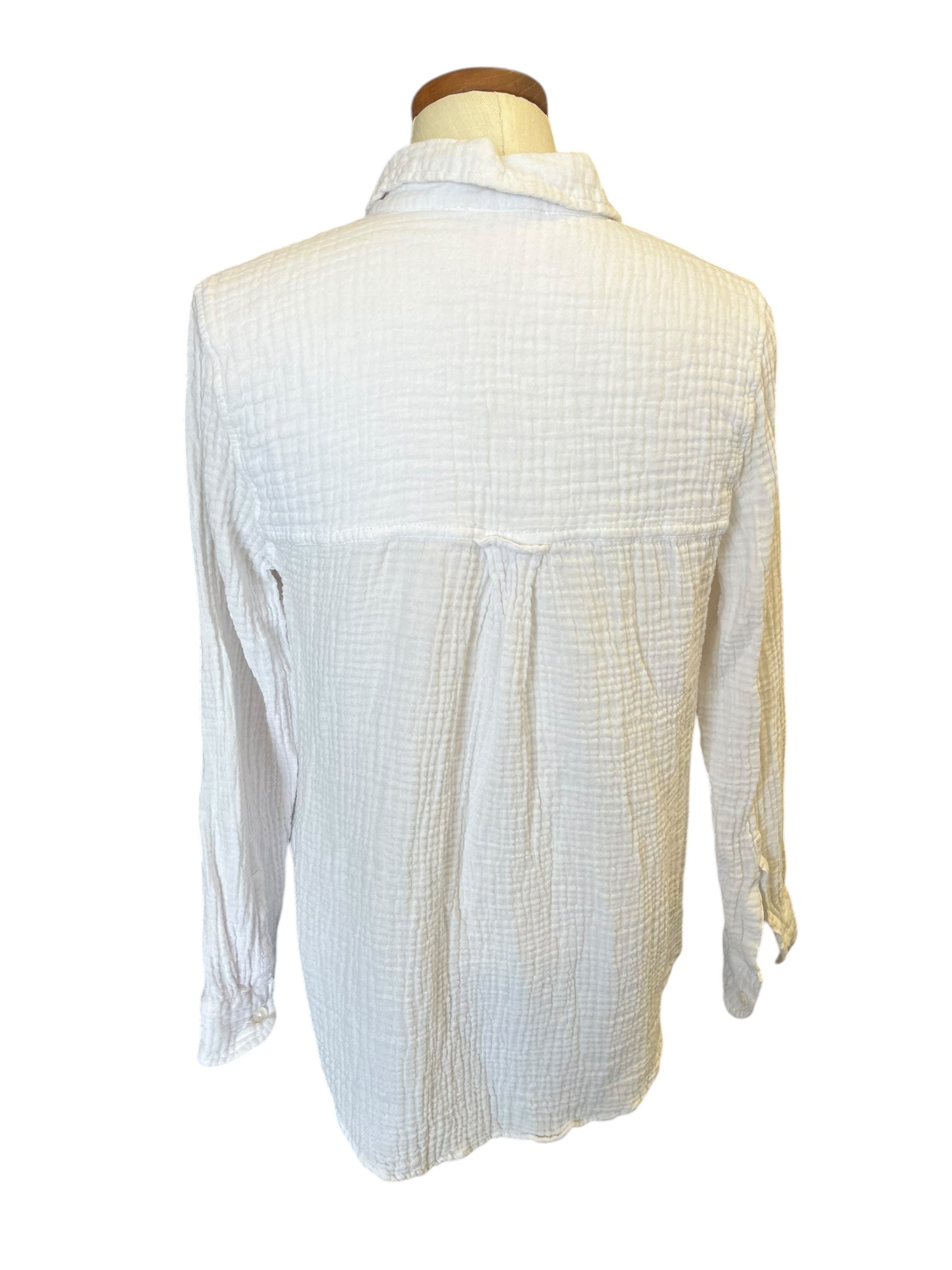 White Beach Lunch Lounge Women's top, Medium