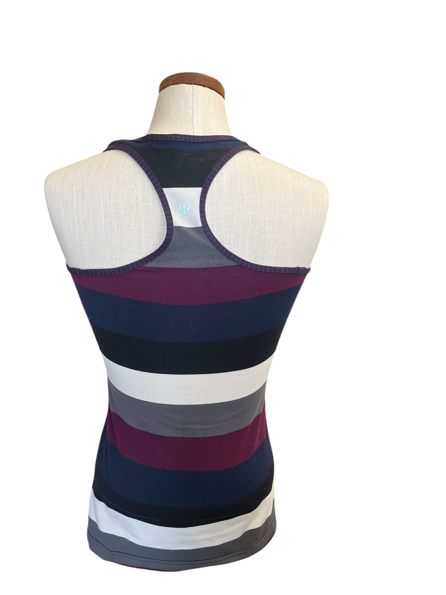 striped Lululemon Athletic, 4
