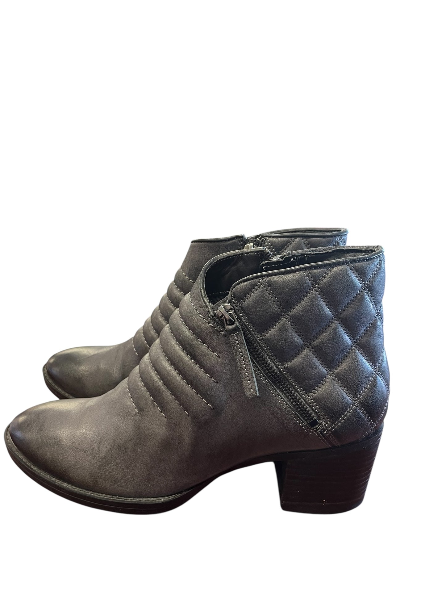 Gray Clarks Boots, 9