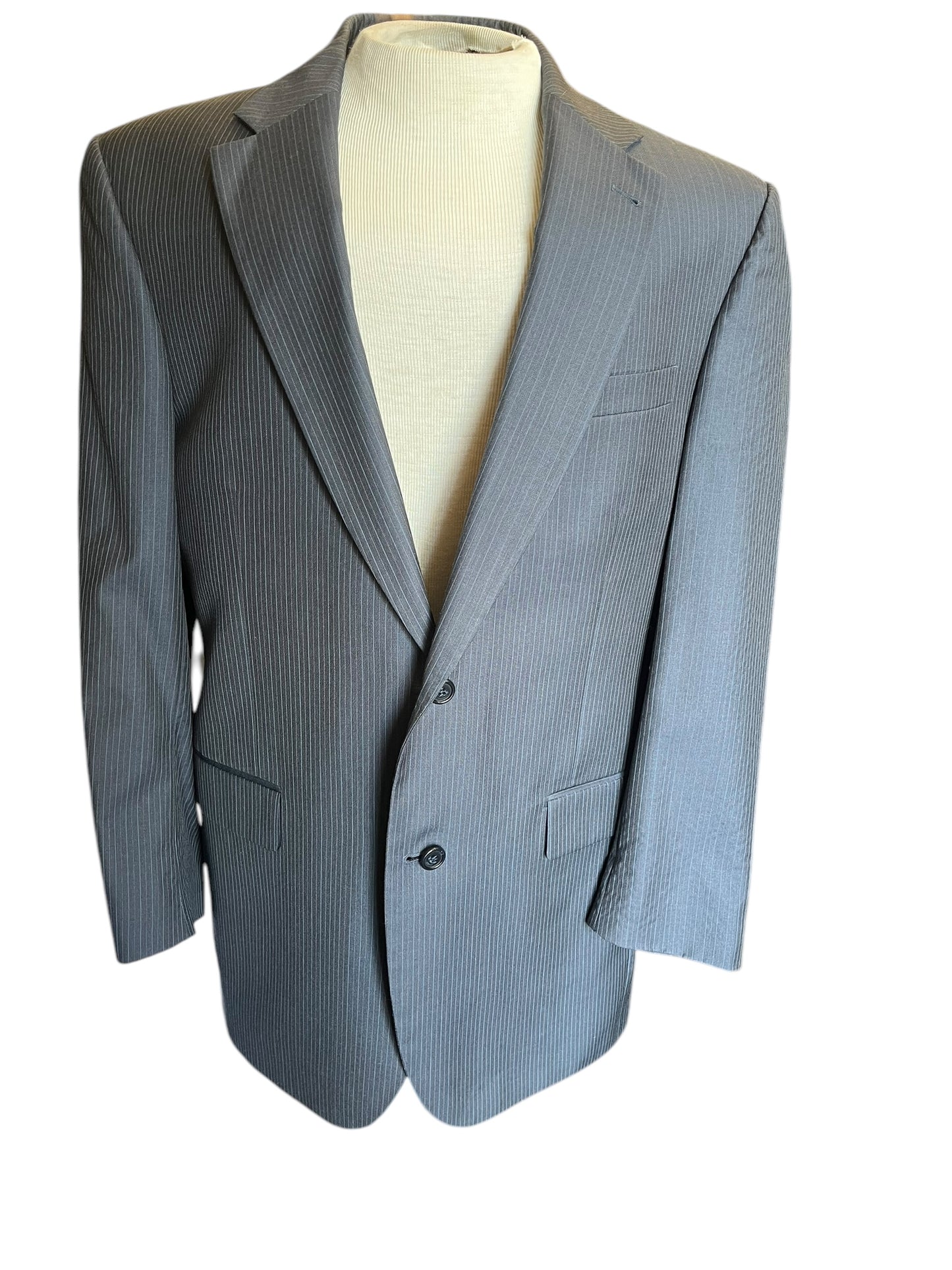 Gray JoS A. Bank Suit, 41