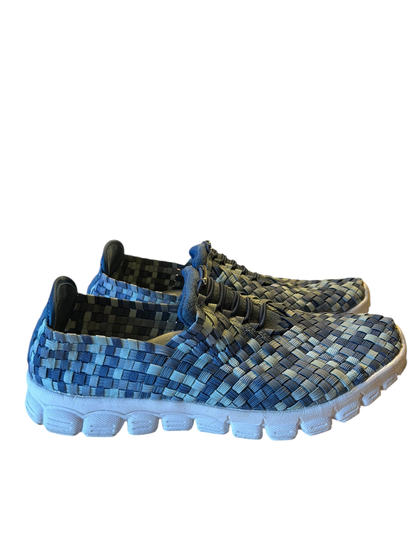 blue Zee Alexis Sneakers, 9.5