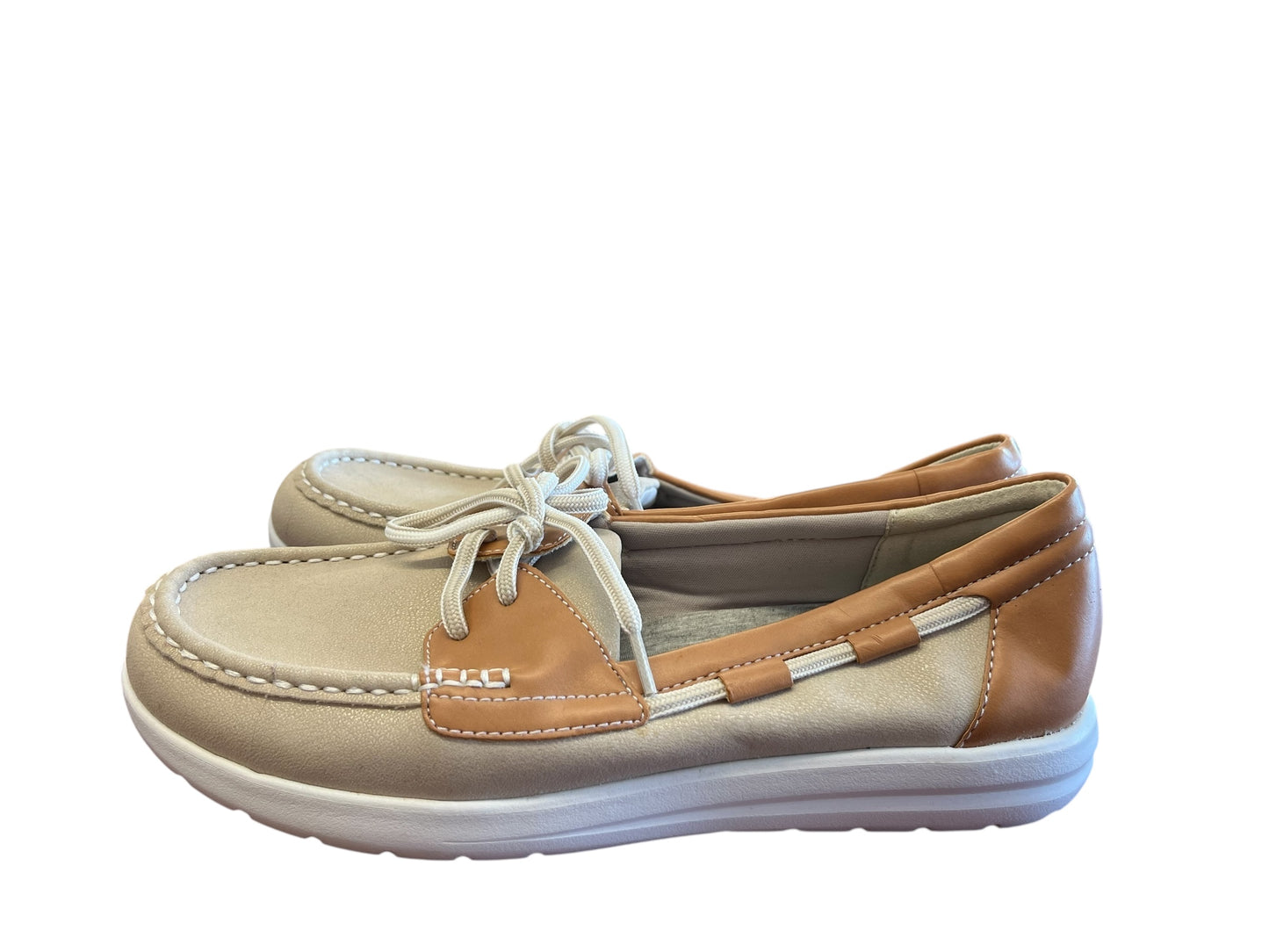 champagne Clarks Loafers, 9