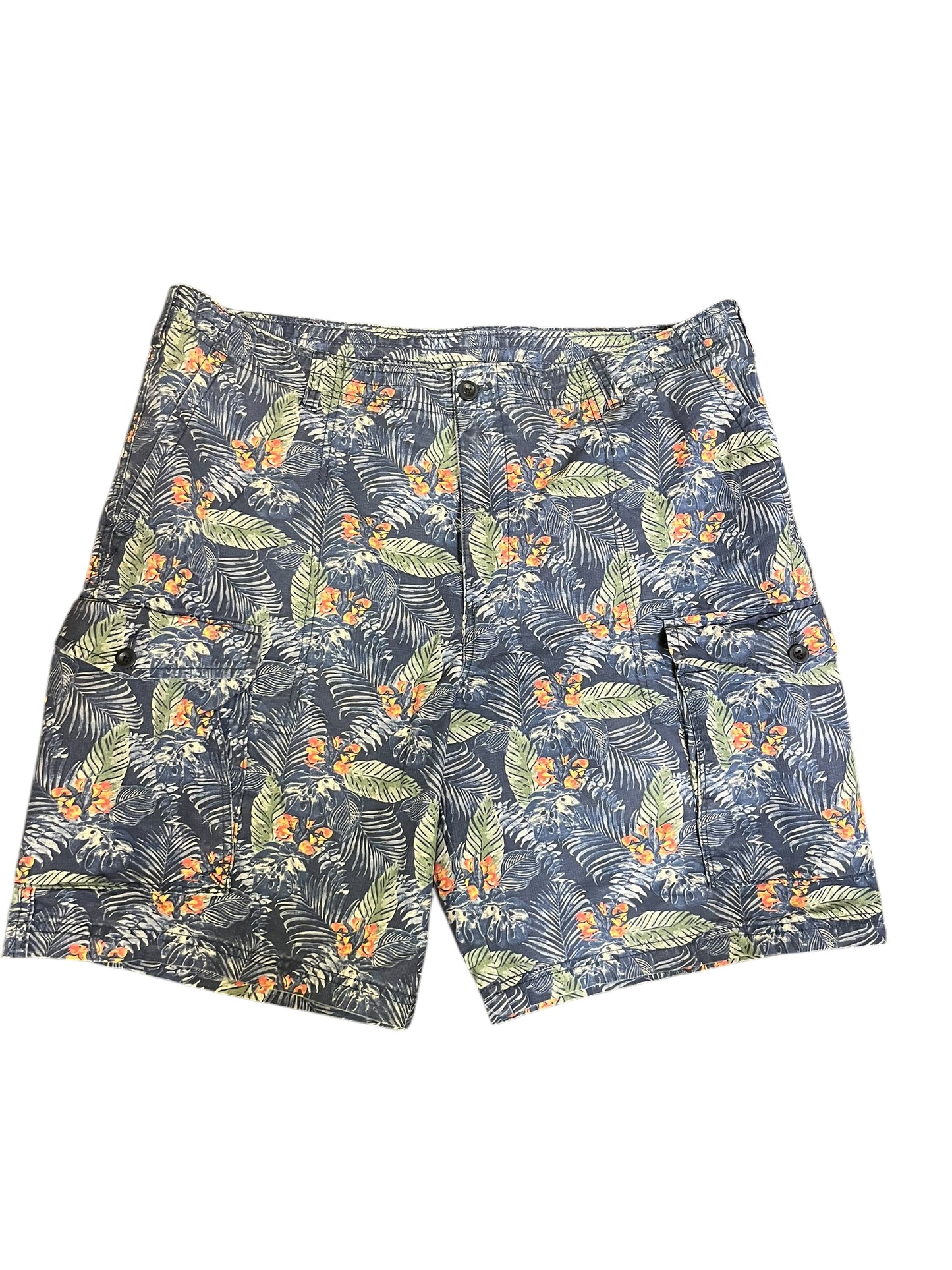 blue floral Izod shorts, 40
