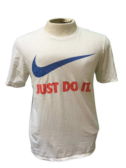 Size M Nike Shirt