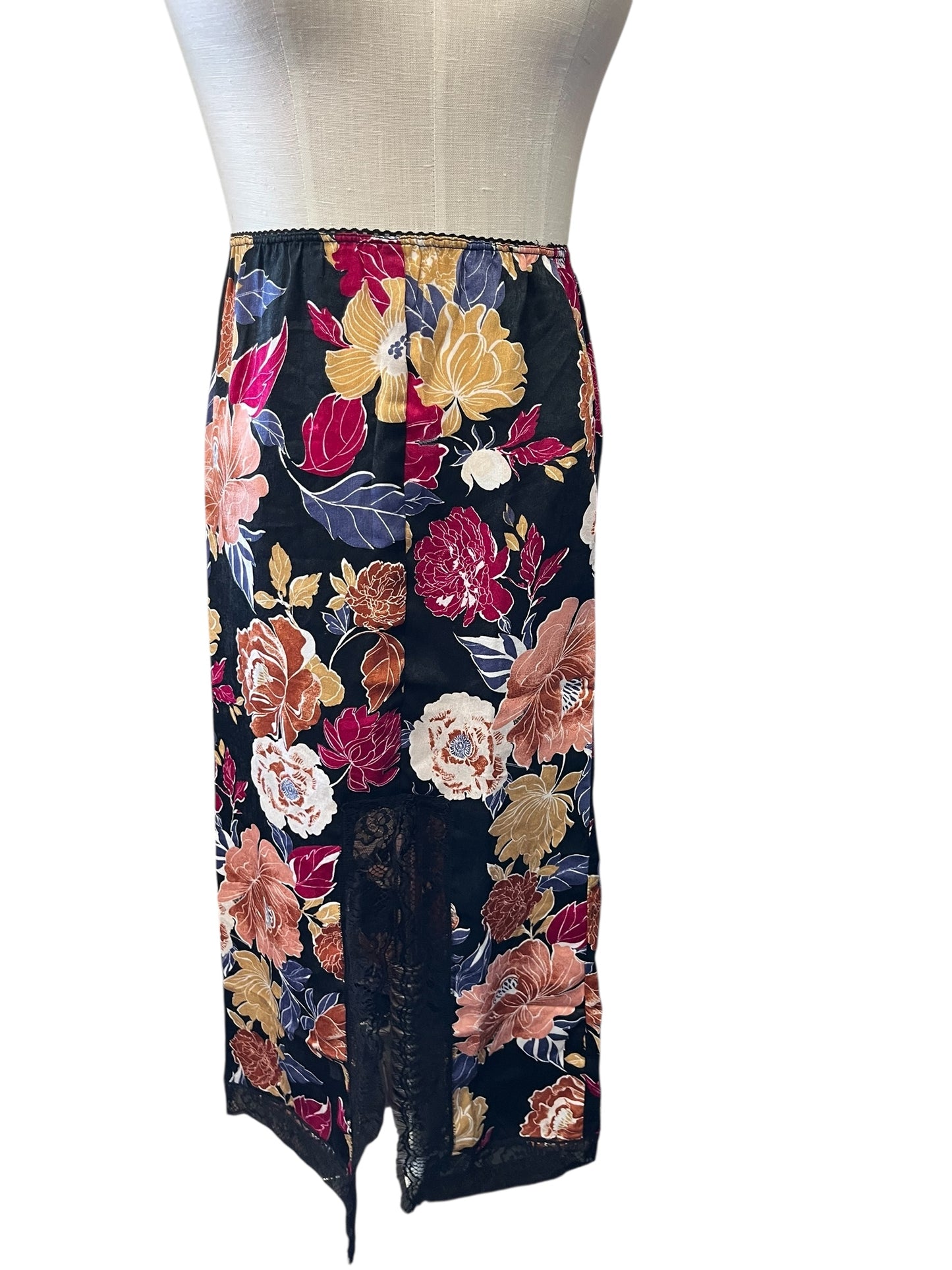 black floral Band of the free Skirt, Small