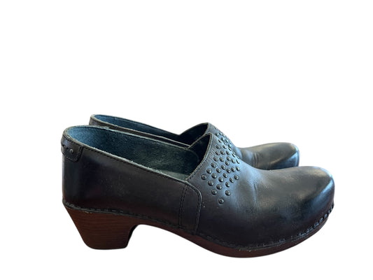 Black Dansko Clogs, 38