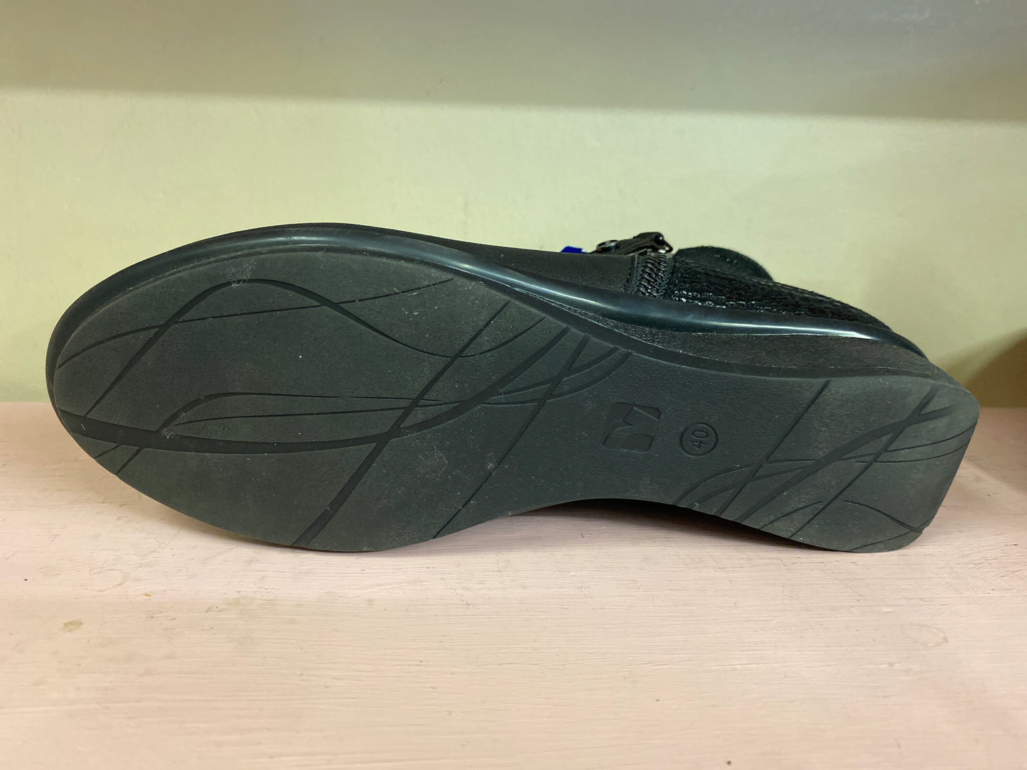 Black Revere shoes, 9