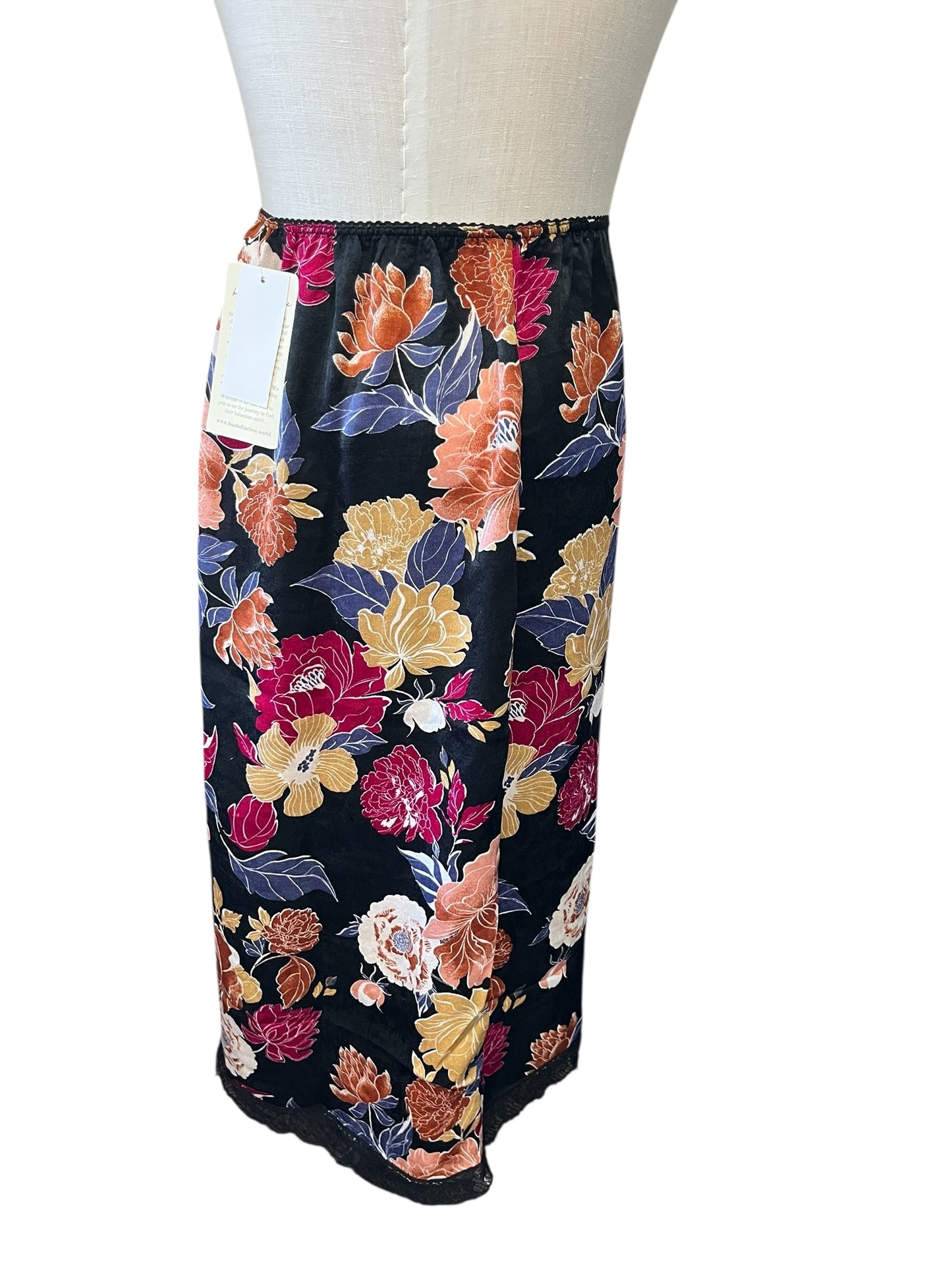 black floral Band of the free Skirt, Small