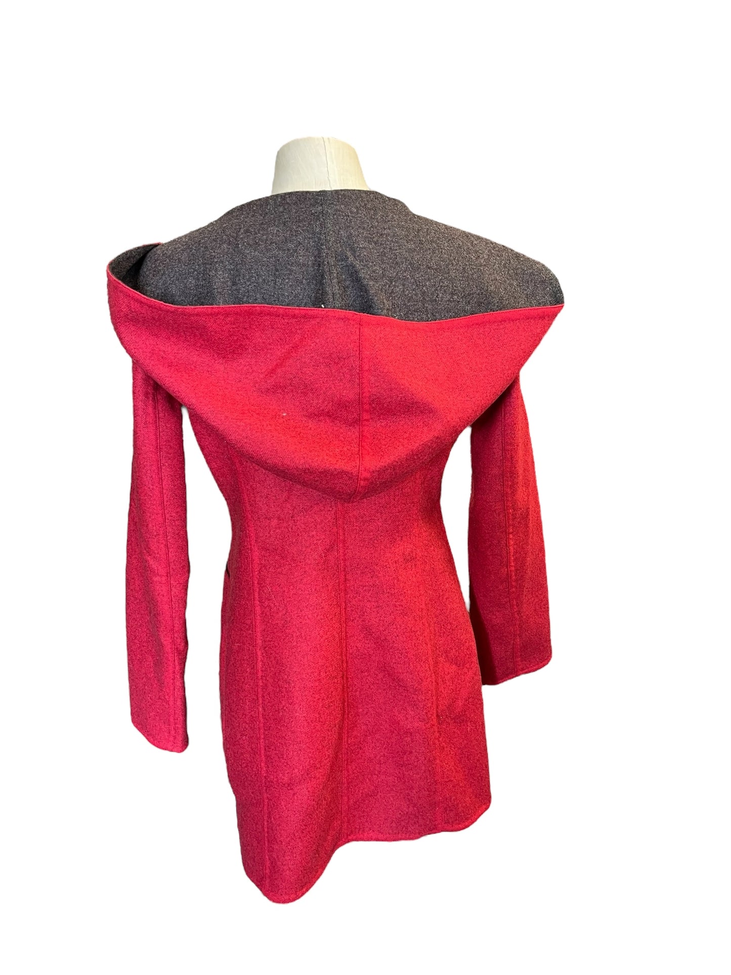 Red Peruvian Link Cardigan, Medium