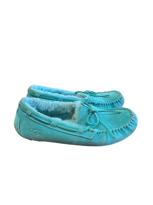 Pewter Ugg slippers, 7