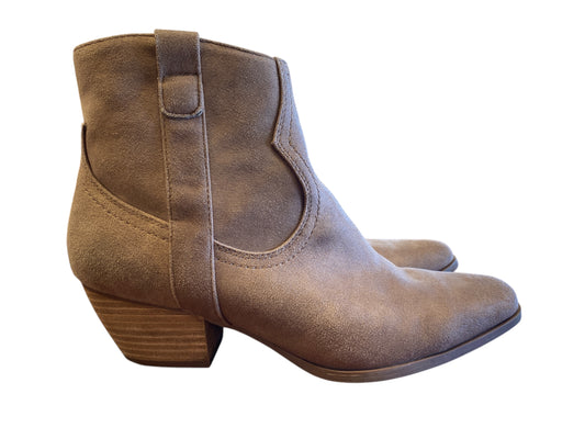 Tan Dolce Vita Boots, 10