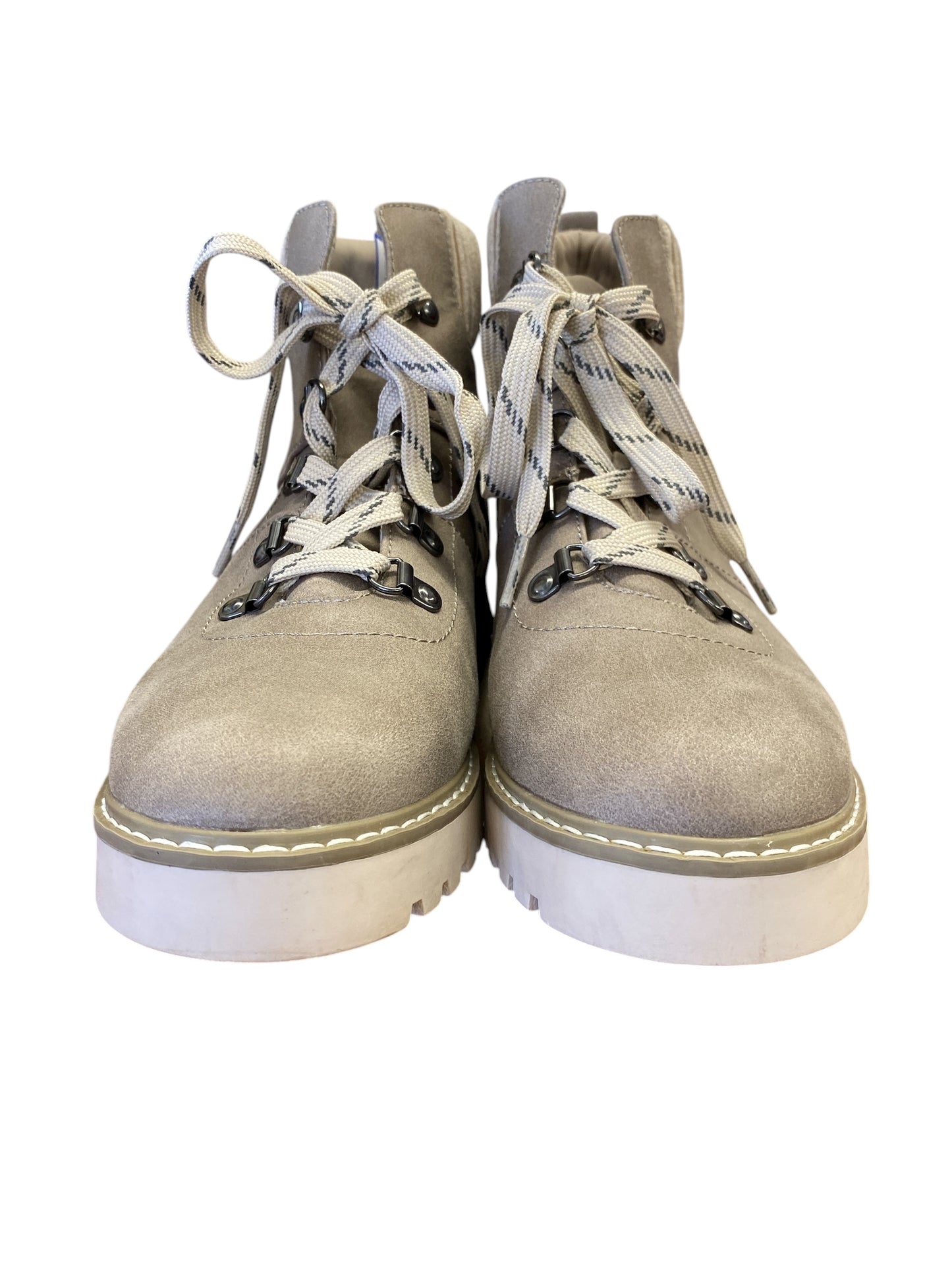 Beige Cliffs by White Mountain Boots, 10
