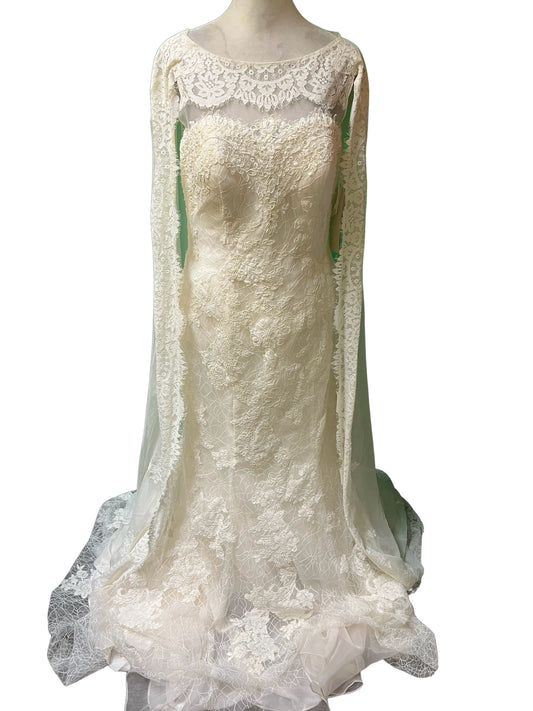 Oleg Cassini Size 10 Ivory Wedding Dress