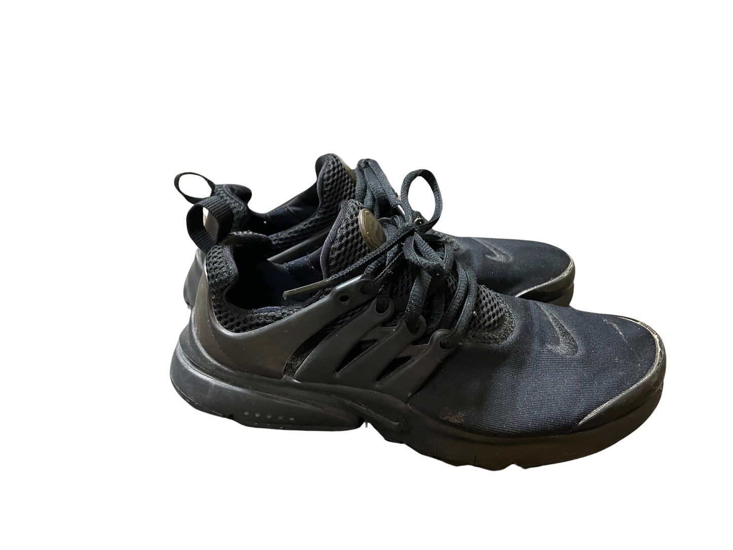 Nike Size 5 Black sneakers
