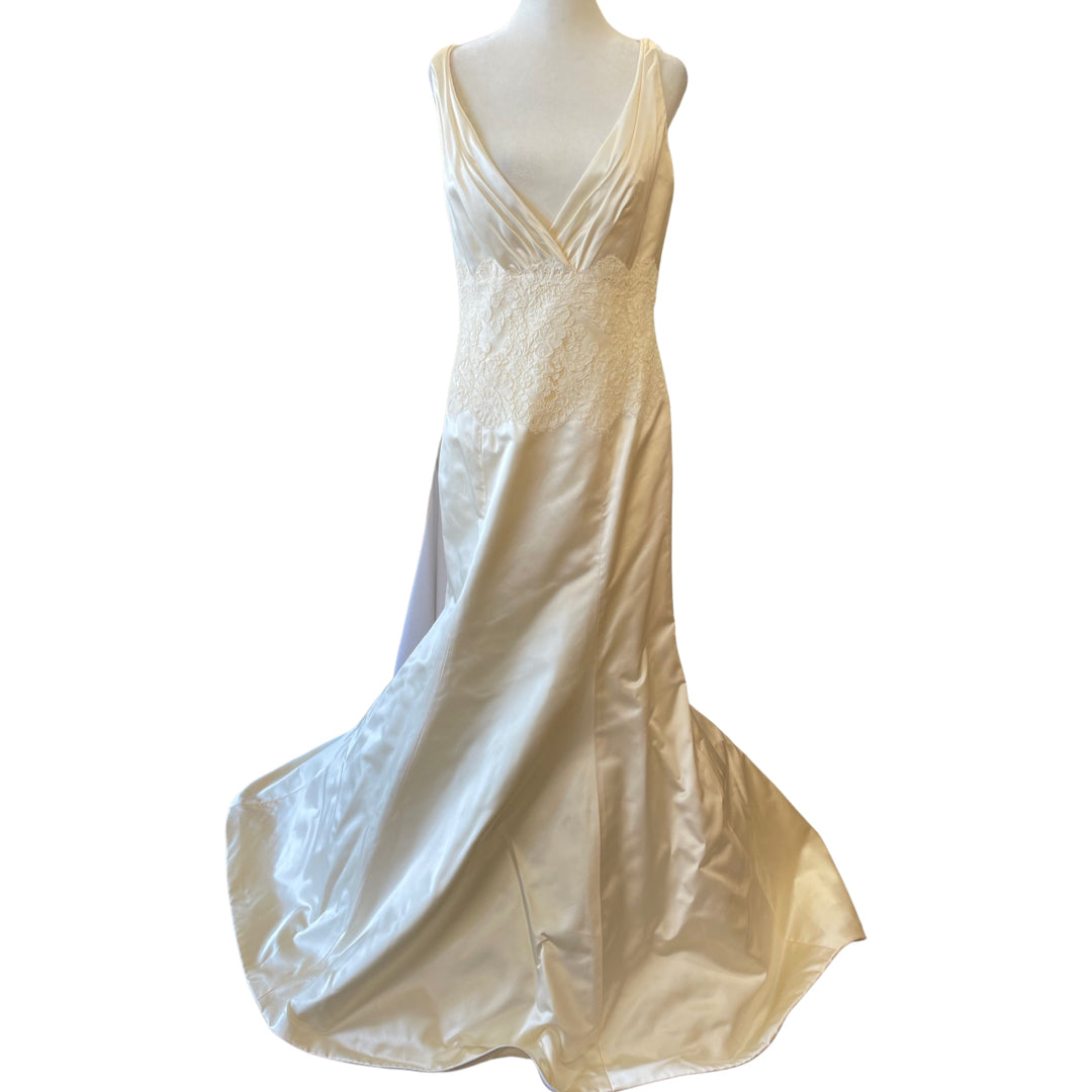 Jim Helme Size 14 Cream Wedding Dress