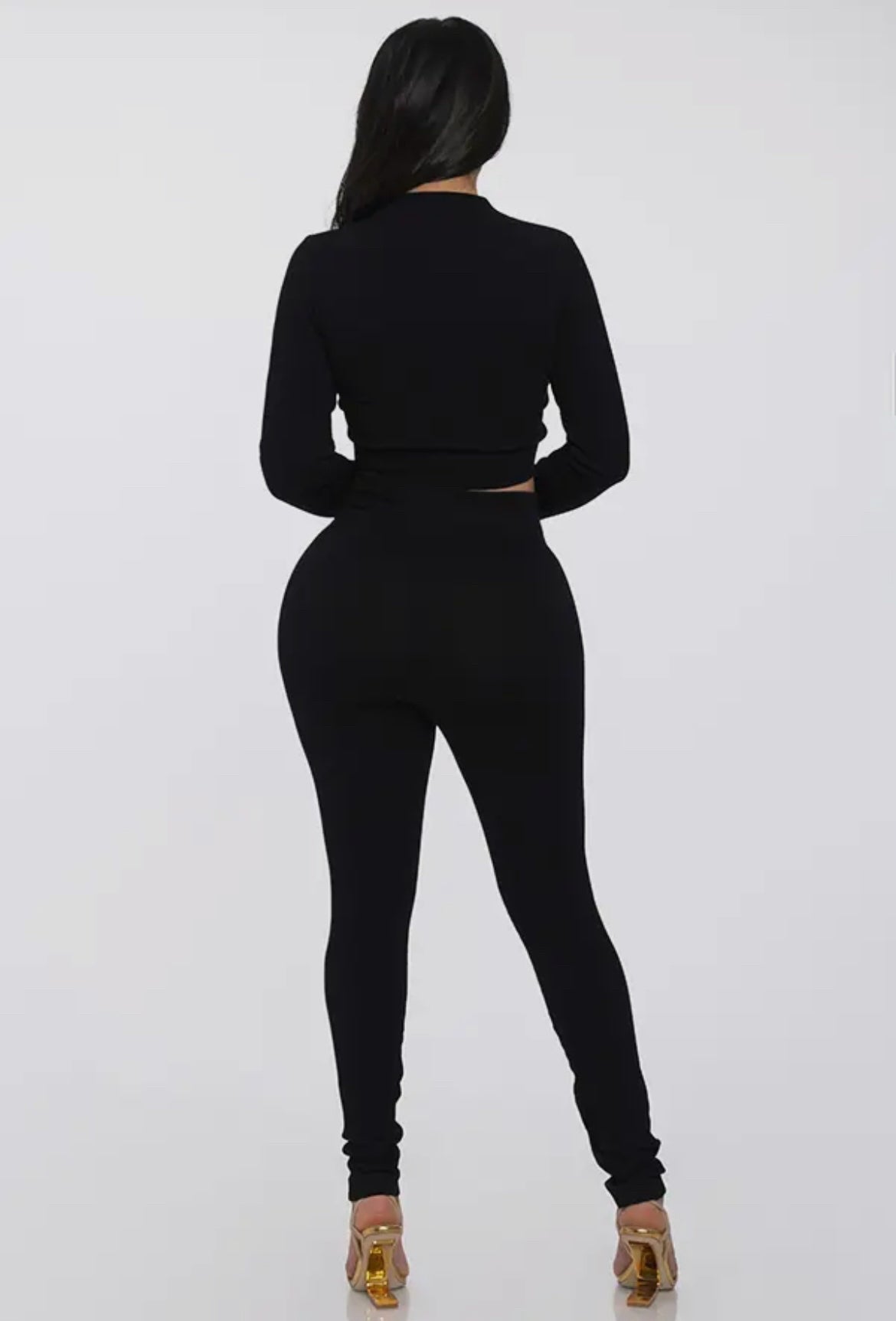Delight Size L/XL Black Athletic wear