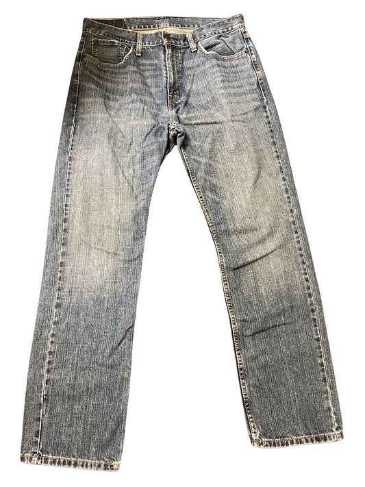 Size 33x32 Levi Jeans