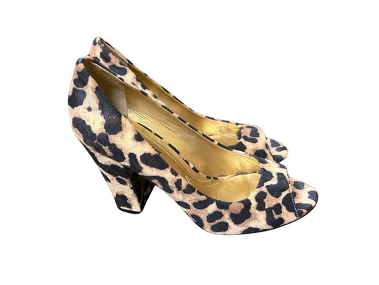 Naturalizer Size 6.5 leopard Heels
